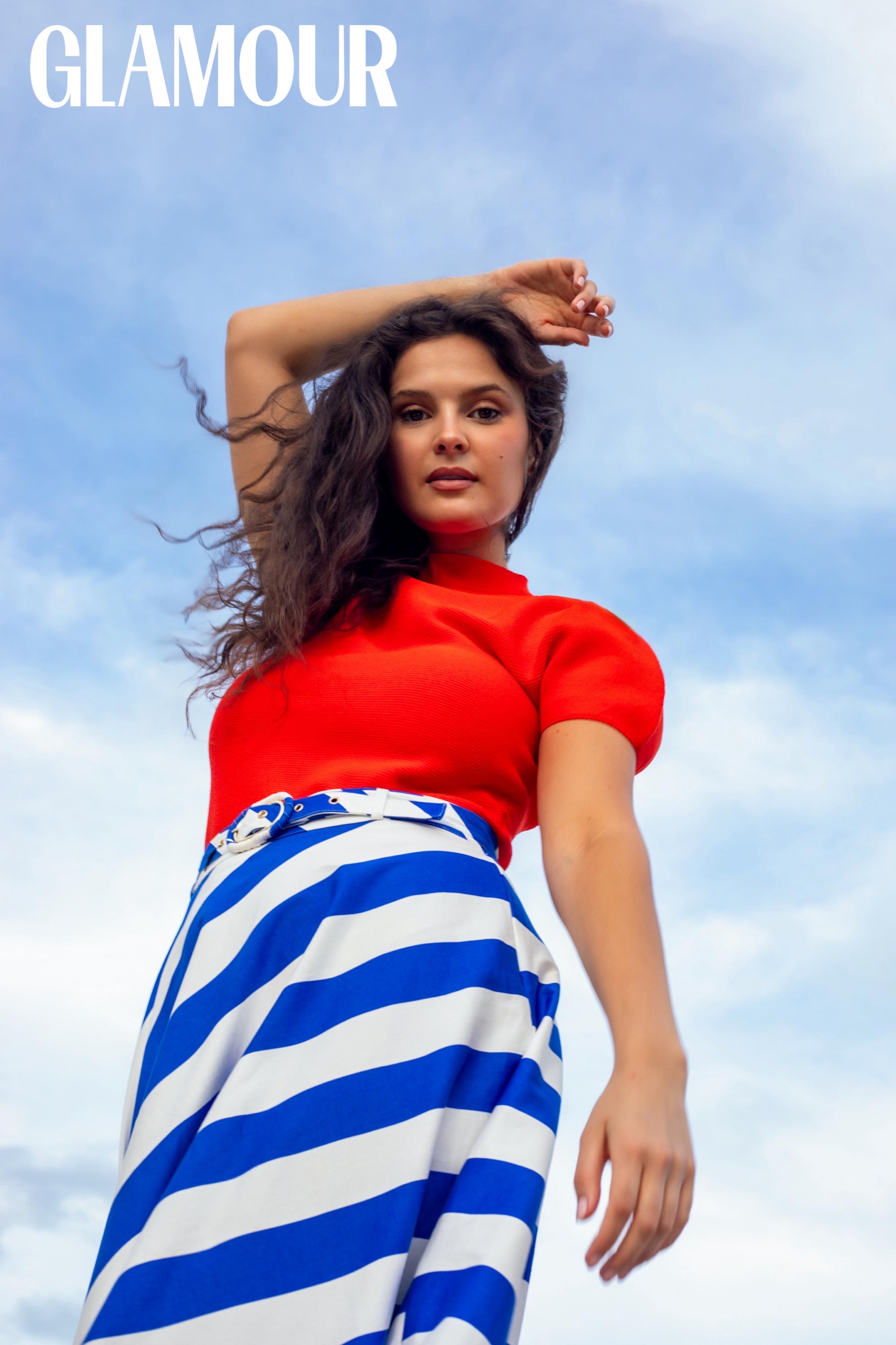 Kenzie Maisel — Between Tides editorial image 6 of 9